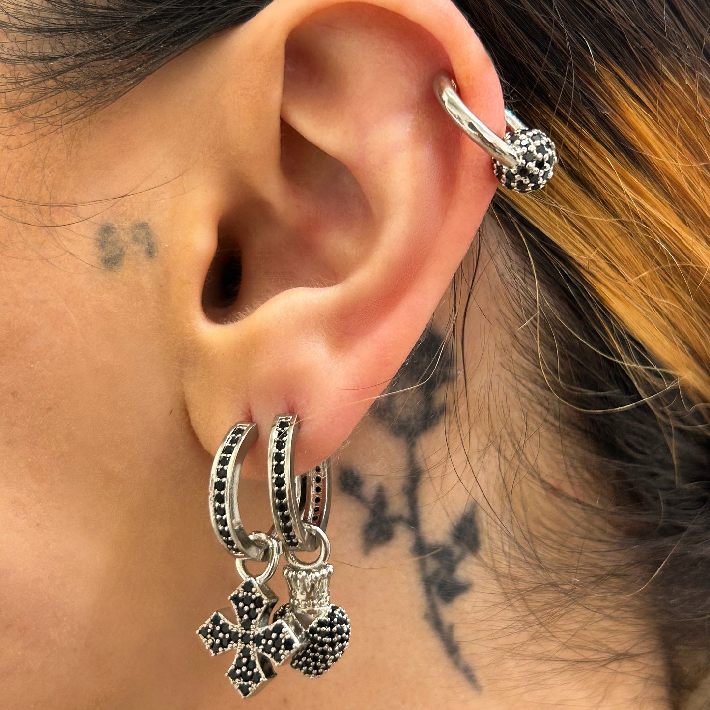 Onyx cluster ball earring