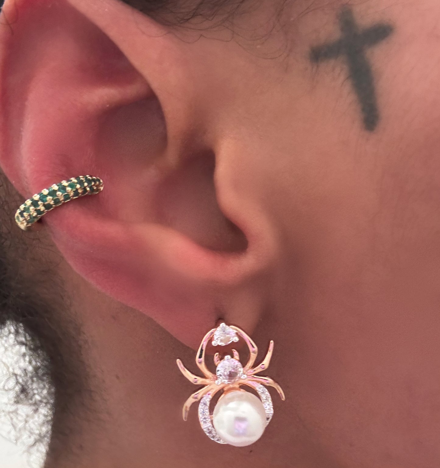 Pearl spider earrings