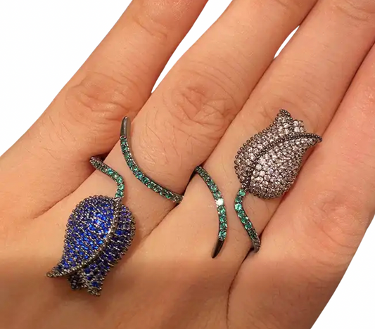 Rose & Thorn ring